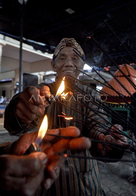 Tradisi Saparan Antara Foto