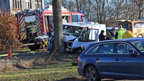 T Dlicher Unfall Bei Fringshaus Fahrer Und Beifahrerin Gestorben