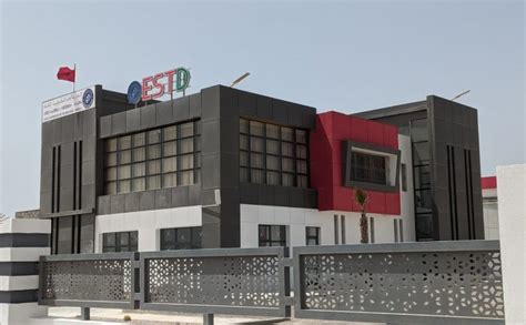 EST DAKHLA Ecole Supérieure de Technologie Dakhla