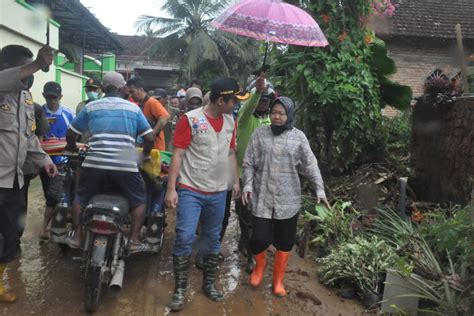 Mensos Dirikan Empat Lumbung Sosial Tangani Bencana Di Trenggalek