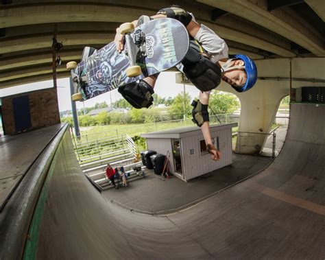 Vert Skating in Minnesota - Skate Jawn