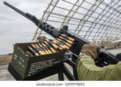 38 Browning M2 Aircraft Machine Gun Images, Stock Photos & Vectors ...