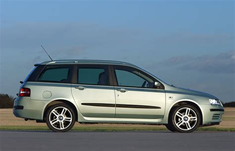 Fiat Stilo Multi Wagon 2002 High Resolution Picture 6 Of 14