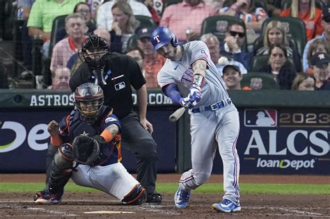 レンジャーズ敵地で2連勝、イオバルディがps3勝目 球団史上初の世界一に向け本拠地へ Mlb写真ニュース 日刊スポーツ