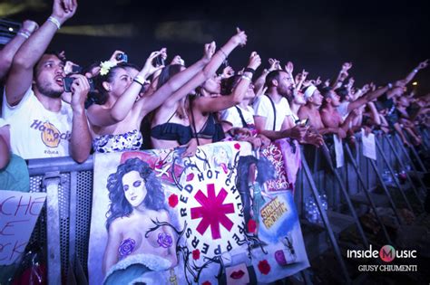 Red Hot Chili Peppers sold out al Postepay Rock In Roma Il racconto e le foto più belle del