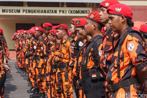 Indonesian Paramilitary Group, Pemuda Pancasila (Pancasila Youth) with ...