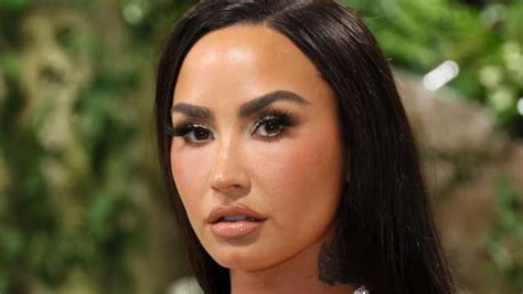 Demi Lovato S Stunning Black Bikini Photos Fuel More Ozempic Speculation Parade