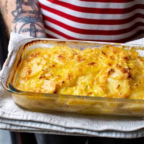 Easy Vegan Dauphinoise Potatoes - Vegan Punks