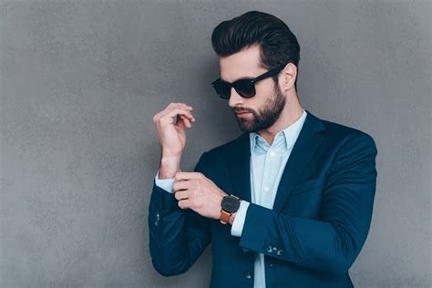 Download Suit Beard Sunglasses Man Model Hd Wallpaper