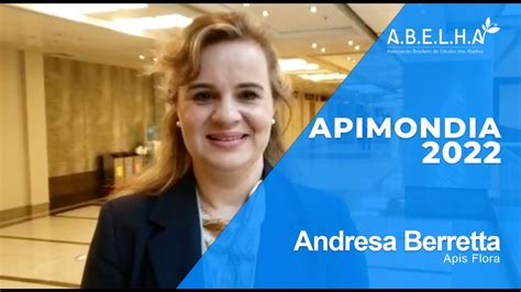 Apimondia 2022 Andresa Berretta farmacêutica e gerente de Pesquisa