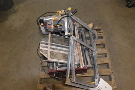 Chicago Electric 10 Tile Brick Saw Property Room