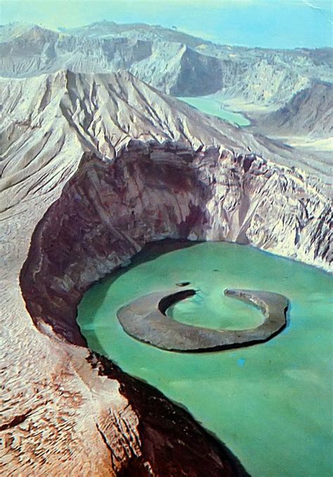 No1 Amazing Things: Check Taal Volcano, Luzon, Philippines