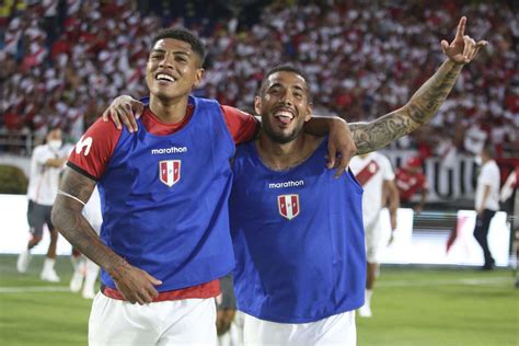 Selección Peruana Celebra Triunfo Histórico Ante Colombia Galería