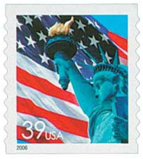 2006 39c Statue Of Liberty And Flag 9 1 2 Vertical Perf Usa Stamps Stamp World Manhattan