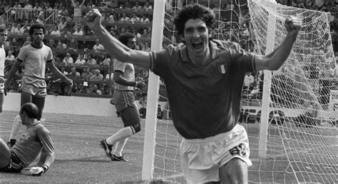 Carrasco Do Brasil Na Copa De 82 Ex Atacante Paolo Rossi Morre Aos