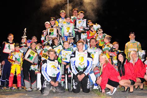 Gelunge Premiere Des Svg Rookies Cups Speedway Speedweekcom