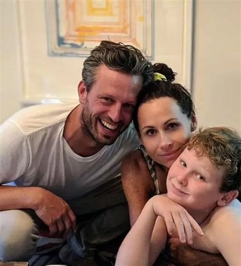 Minnie Driver Displays Age Defying Curves In Teeny Black Bikini For Beach Snap Daily Star