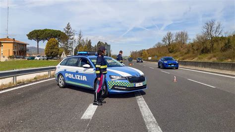 Intensificazione Dei Controlli Della Polizia Stradale Nell Ultima