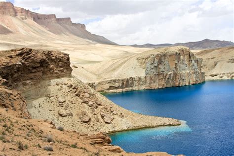 The Deep Blue Lakes of Band-e-Amir, Afghanistan | Amusing Planet