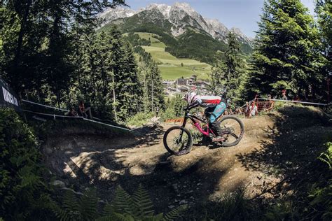 Coppa del Mondo Dh Leogang la prima volta di Tahnée Seagrave MtbCult it