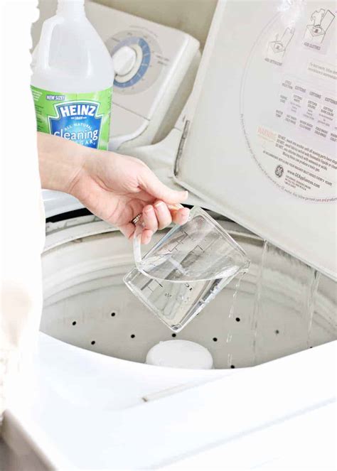 5 Brilliant Ways to Use Vinegar in the Laundry Room | Hello Nest