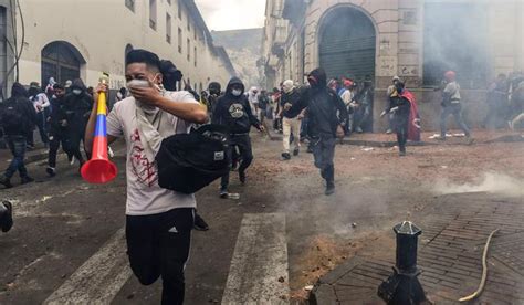 Crisis En Ecuador EN VIVO Se Reanudan Enfrentamientos En El Centro