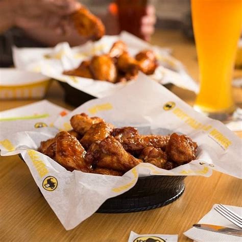 Buffalo Wild Wings Downtown Restaurant Portland Or Opentable