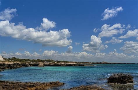 Favignana Isole Egadi Come Muoversi Per Scoprire Le Meraviglie Dell Isola