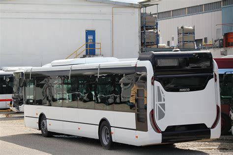 L Iveco Bus Urbanway Successeur De L Irisbus Citelis Arrive Bient T