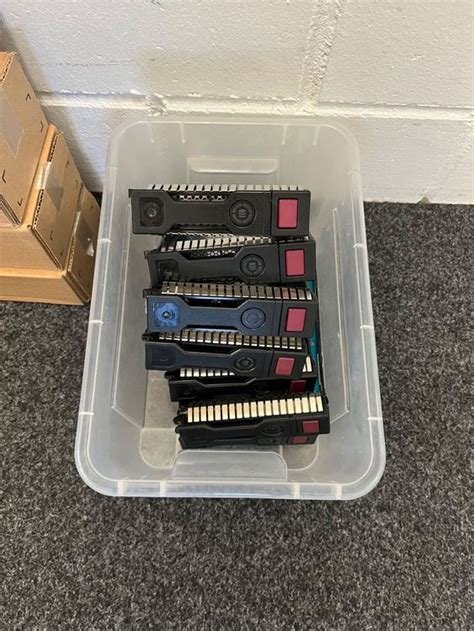HP 3 5 Hot Swap Caddy Rahmen SATA SAS 8 Stück 651314 001 Gebraucht in Bettwil für CHF 54 mit