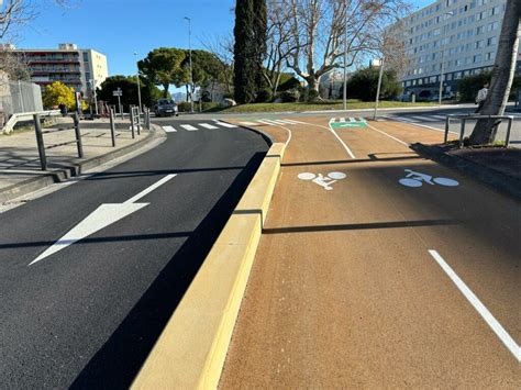 Pistes cyclables MARSEILLE Miditraçage Esvia contribue fièrement au