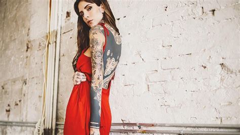 Cande Tinelli volvió a desnudarse en una producción súper hot Infobae