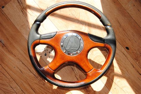 Деревянный руль и немного кожи. — Сообщество «Новый Салон» на DRIVE2