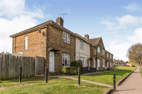 2 Bedroom End Of Terrace House For Sale In Darnley Road Strood