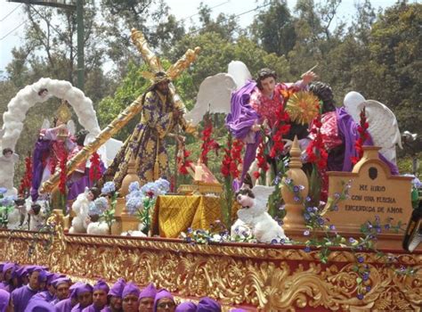 Emisoras Unidas Dos grandes cortejos saldrán en la capital y Antigua