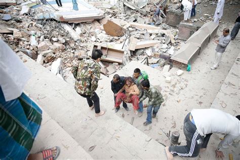 At Least 6 250 Killed In Nepal M 7 8 Earthquake