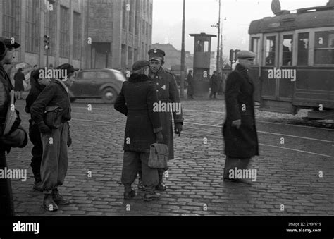 Przejscie Banque D Images Noir Et Blanc Alamy