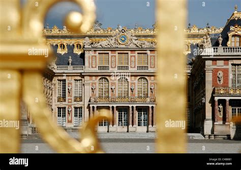 Castle Of Versailles Fotos Und Bildmaterial In Hoher Auflösung Alamy