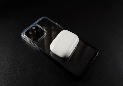 Apple Should Enable IPhone S Reverse Wireless Charging For AirPods