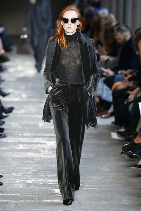 Max Mara Ready To Wear Fall Winter Milan Nowfashion