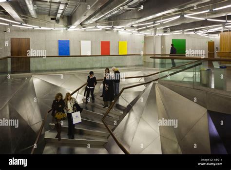 Caixa Forum Interior