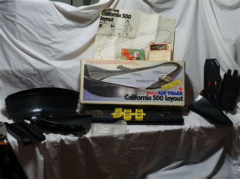 Mattel Hot Wheels Sizzlers Fat Track California Race Set