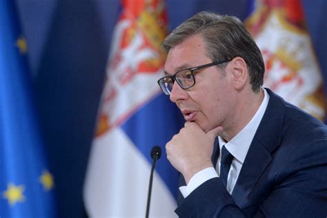 Vučić telefonom razgovarao sa troje američkih senatora Današnje