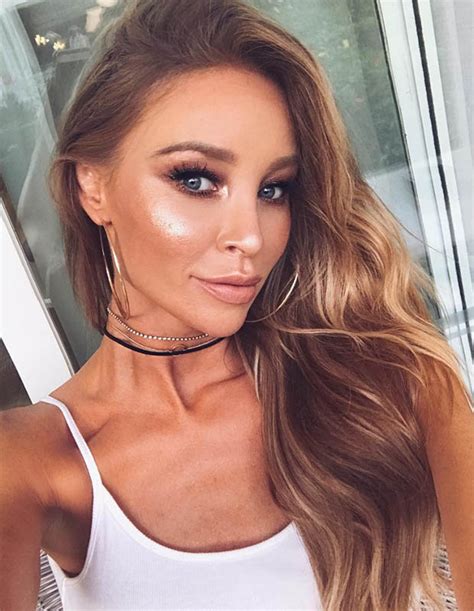 Lauren Pope Instagram Fans Wowed By Sizzling Bikini Photos Daily Star