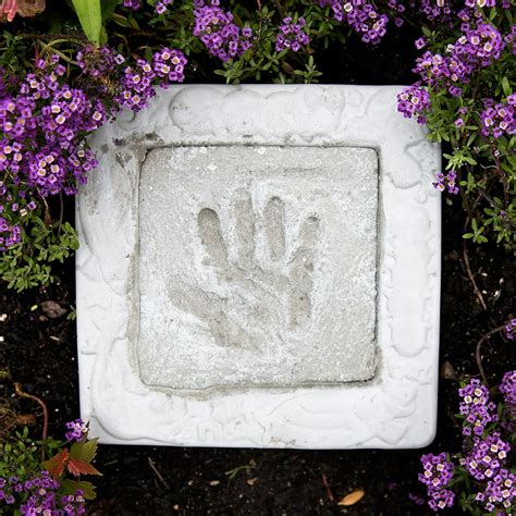 Mosaic Stepping Stone Kit Garden Handprint