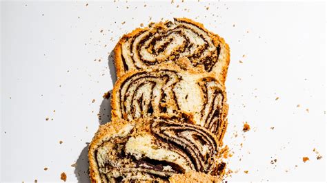 Chocolate Babka Recipe | Bon Appétit