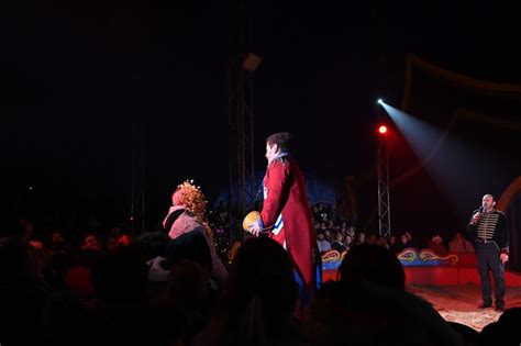 Le Cirque Zavatta Le Spectacle Tr S Attendu De La Fin Dann E Ville