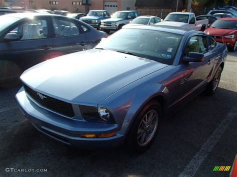 2005 Windveil Blue Metallic Ford Mustang V6 Premium Coupe 86354550 Photo 3