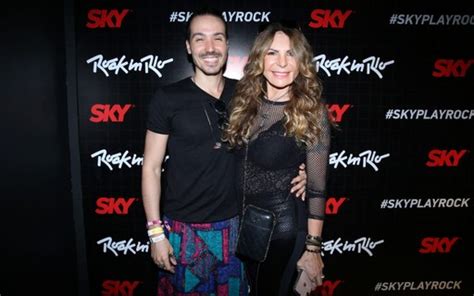 De Saia Filho De Maur Cio Mattar E Elba Ramalho Curte Rock In Rio