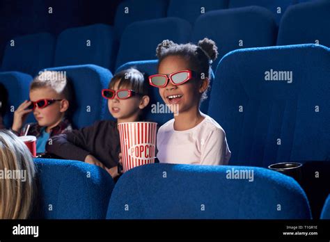 Kids movies hi-res stock photography and images - Alamy